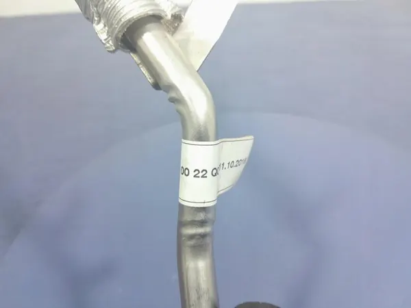 Mercedes Oljeåterföringsrör OEM A2561800022 - Begagnad image 5
