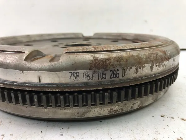 Volante Volkswagen 06J105266D image 4