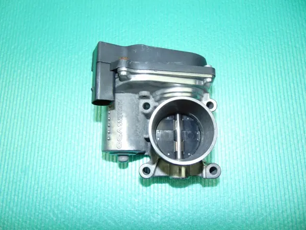 Corps de papillon OEM 03D133062E pour moteur 1.2 BBM image 2
