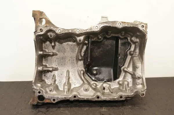 Nissan Oljetank Lock 1.6 DCI 110179801R image 7