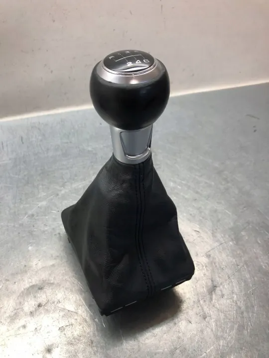 Pommeau de levier OEM 8V0711184 pour Audi A3 8V image 2