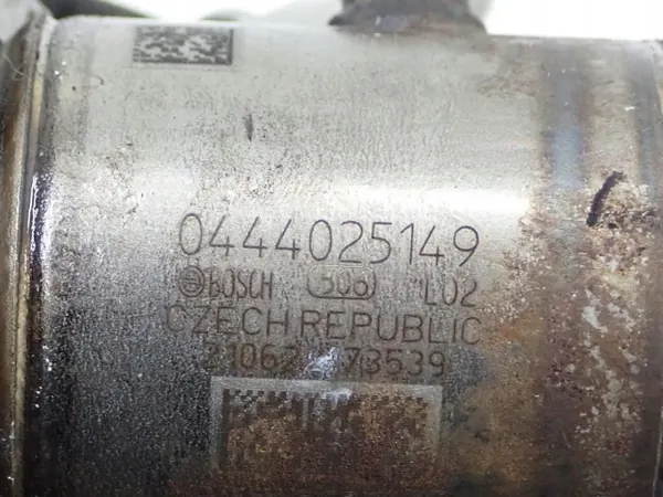 Inyector AdBlue OEM 05L131113J para Skoda Octavia IV 2.0 TDI image 3