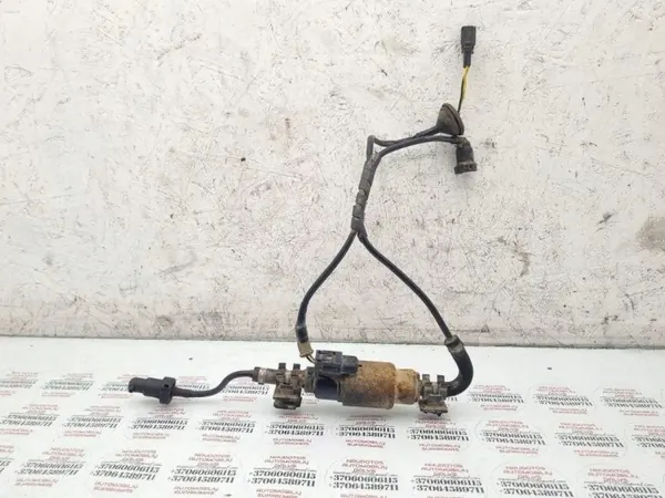 Pompe à carburant chauffage auxiliaire VW Passat B6 OEM 9002853F image 3