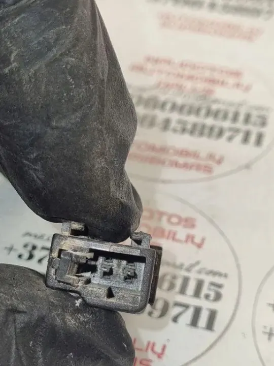 Pompe à carburant chauffage auxiliaire VW Passat B6 OEM 9002853F image 4
