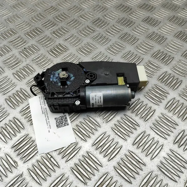 Moteur de toit ouvrant Mercedes OEM A2059002729 - Occasion image 3