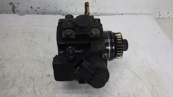 RENAULT MEGANE III TRAFIC III 1.6 dCi Kraftstoffpumpe 167008960R image 3