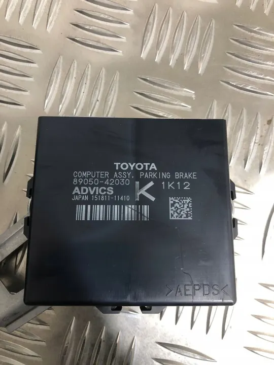 Module frein à main Toyota RAV4 OEM 8905042030 image 4