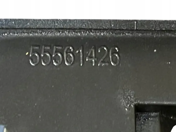 Couvercle de soupape Opel OEM 55561426 pour Corsa D 2013 image 5