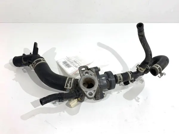 Pompe à eau supplémentaire Toyota Corolla E21 1.8 98CV OEM image 2