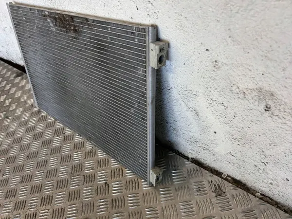 Jaguar OE HS739002 airco radiator image 3