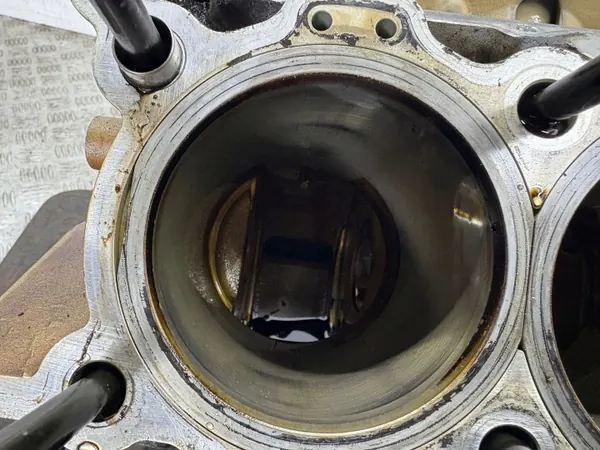 Gebruikt Maserati Quattroporte Motorblok - OEM Onderdeel image 9