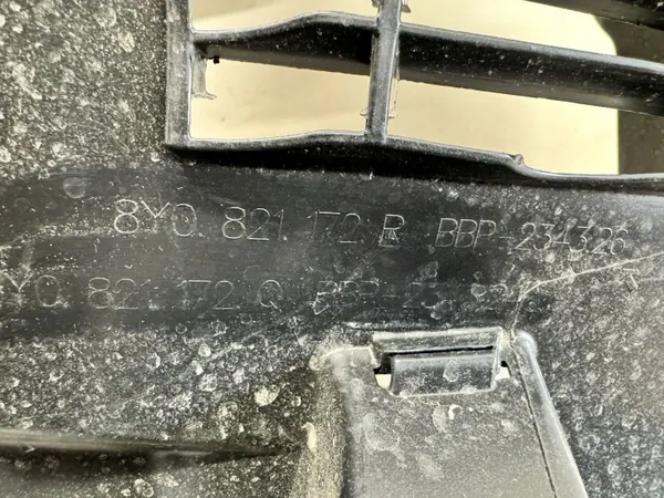 Audi A3 8Y0 Aile Avant Droite OEM 8Y0821172R image 3
