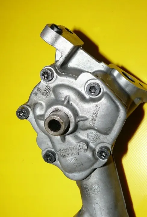 Oliepomp OEM 059115105AC voor Audi A6 C6 3.0 TDI image 3