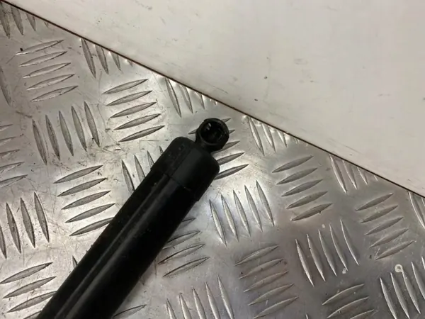 Amortisseur de hayon Porsche Panamera 970 - Pièce OEM image 4
