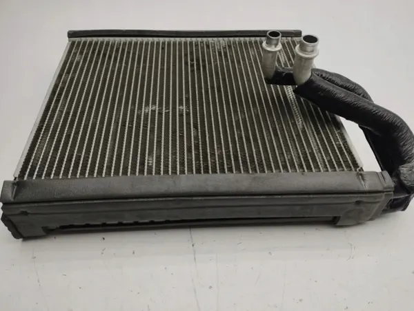 Núcleo calefactor A/C Audi A7 S7 4G 2012 AMD117714 image 6