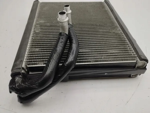 Núcleo calefactor A/C Audi A7 S7 4G 2012 AMD117714 image 7