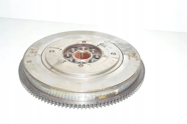 BMW 3 Touring Automaattivaihteiston Flywheel 21209454556 image 2