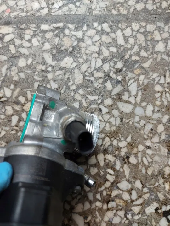 Sensor de válvula EGR Mercedes C W205 E W213 2.2 CDI OE image 3