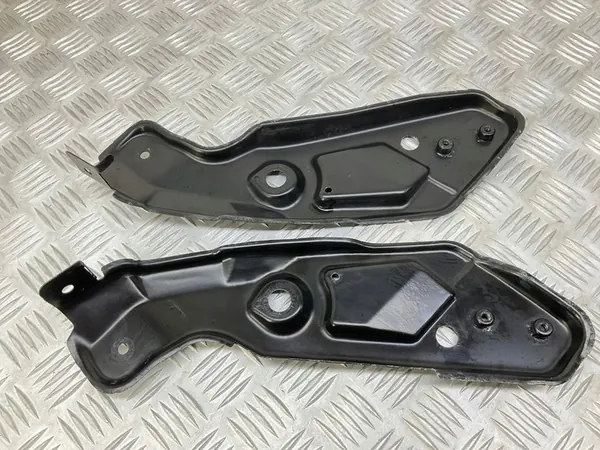 Lampfäste fram vänster Seat Leon III image 2