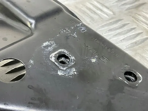 Lampfäste fram vänster Seat Leon III image 6