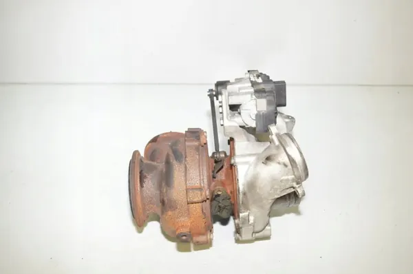 Gebruikte turbo OEM 11657823270 voor BMW 5 Serie image 2