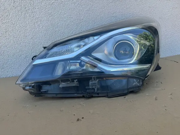 FARO DIANTEIRO ESQUERDO TOYOTA YARIS III 81170-0DA30 image 3