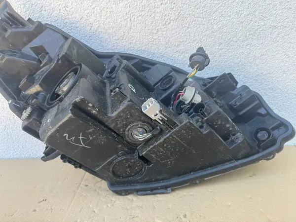 FARO DIANTEIRO ESQUERDO TOYOTA YARIS III 81170-0DA30 image 7