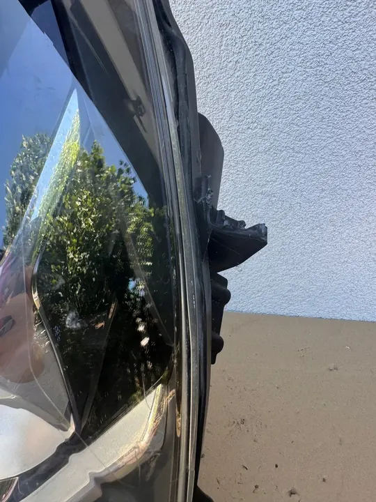 FARO DIANTEIRO ESQUERDO TOYOTA YARIS III 81170-0DA30 image 9