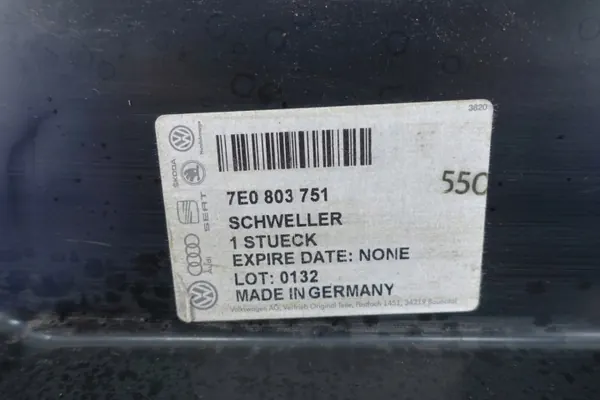 Dwarsliggerafdekking OEM 7E0803751 voor VW Transporter T6 image 6