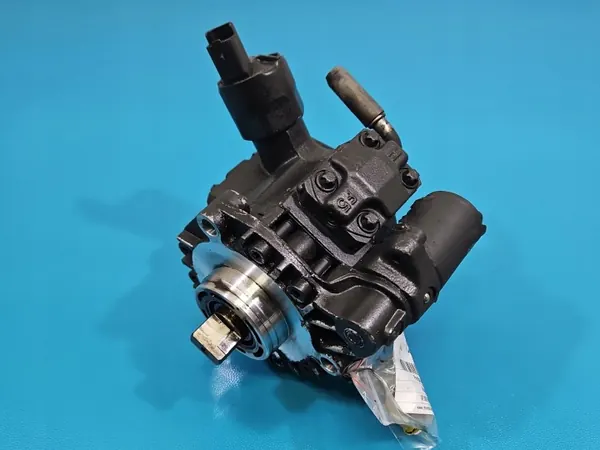 Pompe à injection Peugeot 407 2.0 HDI OEM 9658193980 image 2