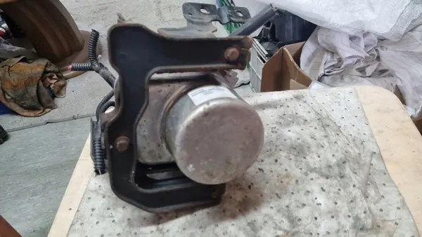 Bomba de direção assistida Ford Kuga C-Max Focus image 6