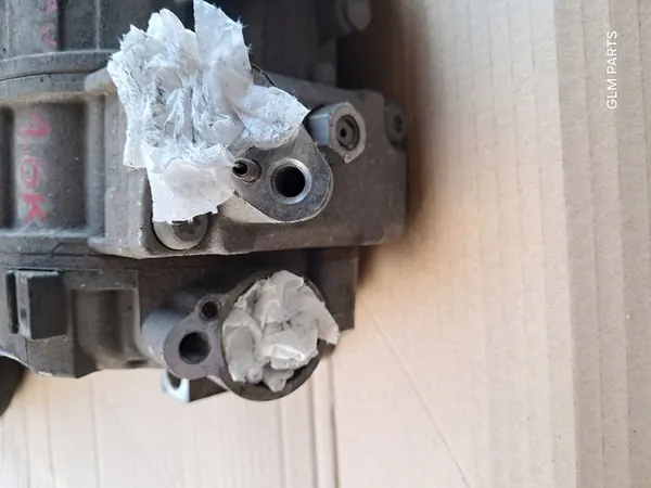 Compresor de aire acondicionado Mercedes-Benz A0022304911 image 3