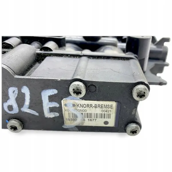 ECAS-Ventil OEM 21083657 für Dennis Eagle - Gebraucht image 2