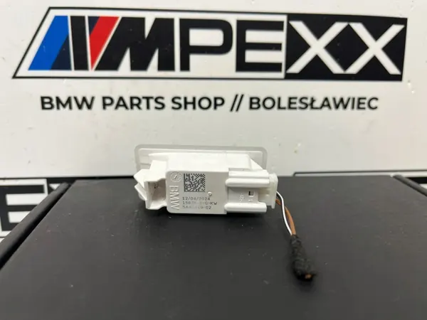 BMW 5A42419 Innenbeleuchtung - Gebrauchtes OEM-Teil image 5