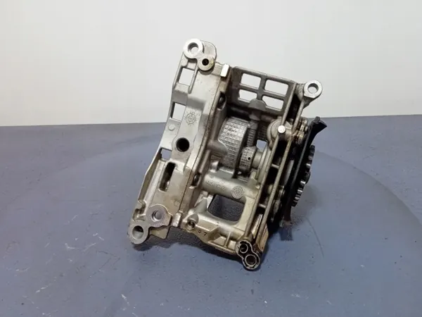 BMW N57 Ölpumpe OEM 7823009 - Gebraucht image 4