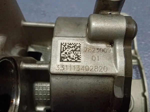 BMW N57 Ölpumpe OEM 7823009 - Gebraucht image 5