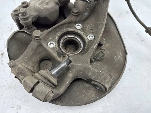 Audi A6 C7 2015 Mozzo ruota anteriore image 7