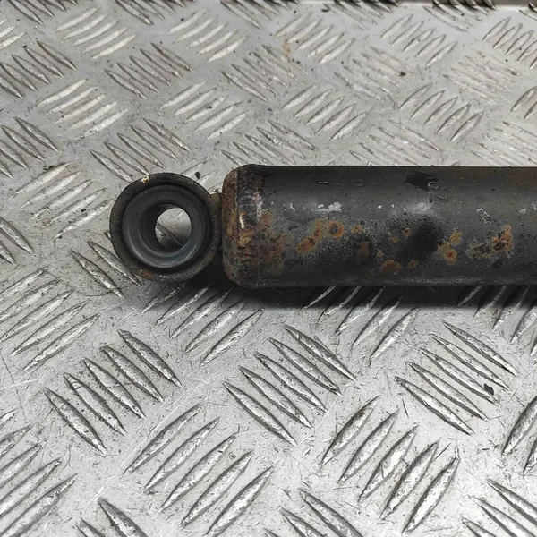 Amortizzatore posteriore sinistro Isuzu D-Max 2012 image 3