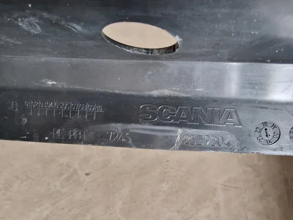 Scania Trittabdeckung OEM 2559304 - Gebraucht image 5