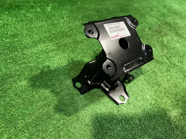 TOYOTA YARIS IV VASEN ETUVAHINGON ALUE 57014-K0010 image 2