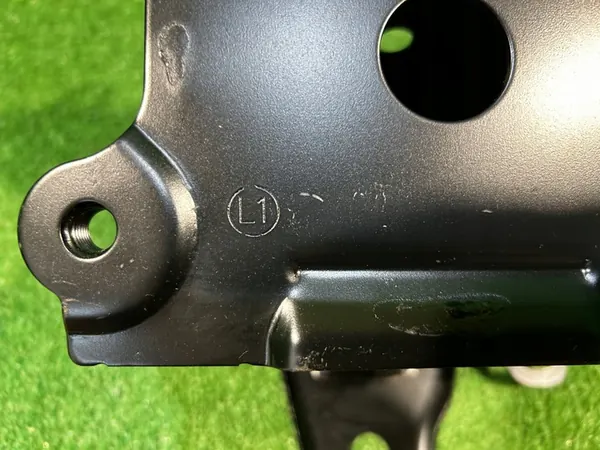 TOYOTA YARIS IV VASEN ETUVAHINGON ALUE 57014-K0010 image 5