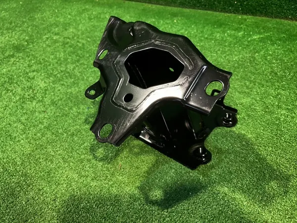 TOYOTA YARIS IV VASEN ETUVAHINGON ALUE 57014-K0010 image 8