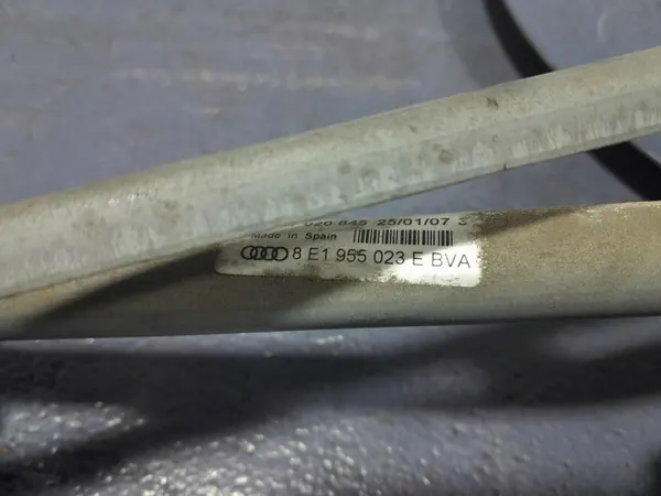 AUDI A4 B7 Voorste ruitenwissermotor Mechanisme EU 8E1955023E image 6