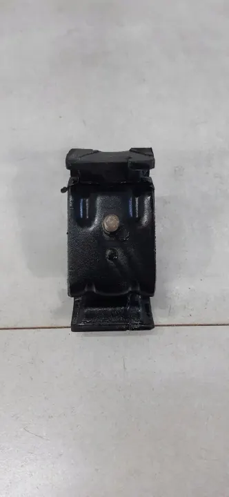 Motorfäste bak OEM 11710-82610 Suzuki Sprint image 4