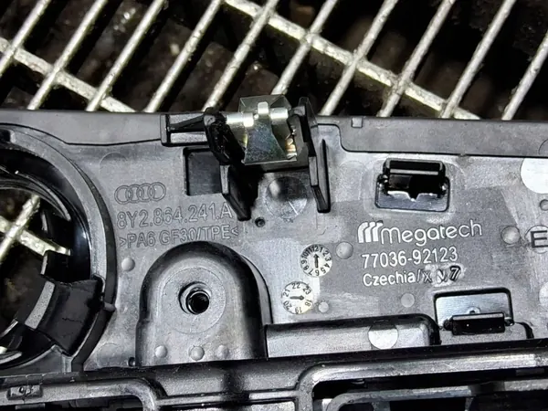 Levier de vitesse Audi A3 8Y OEM 8Y2864241A - Occasion image 6