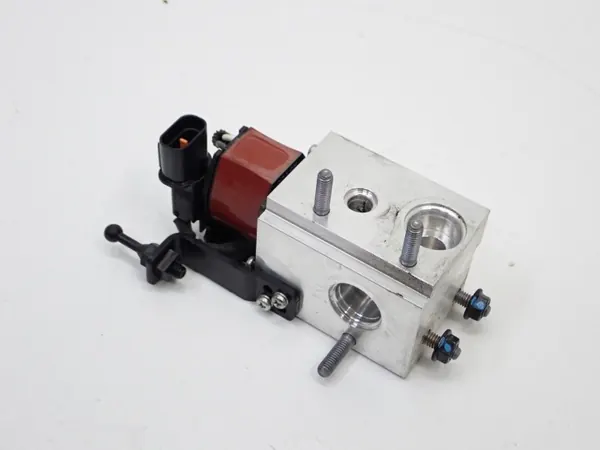 OEM 97724-K4100 AC laajennusventtiili Kia Niro EV:lle image 2