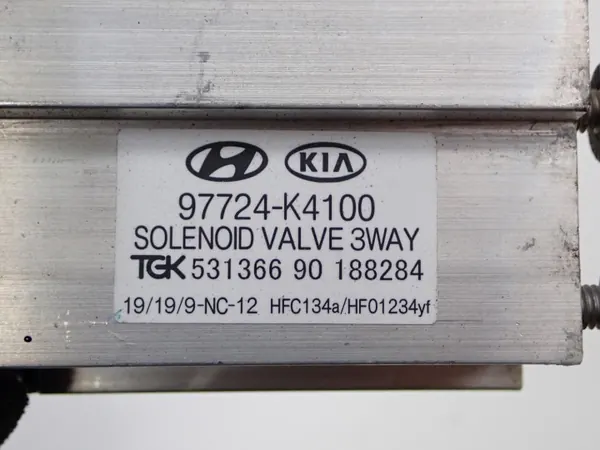 OEM 97724-K4100 AC laajennusventtiili Kia Niro EV:lle image 4