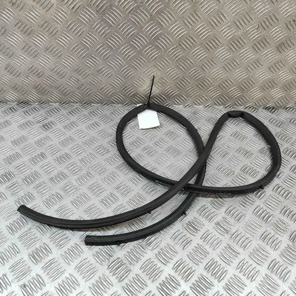 Joint de capot OEM 9841365180 pour Peugeot 3008 III image 4