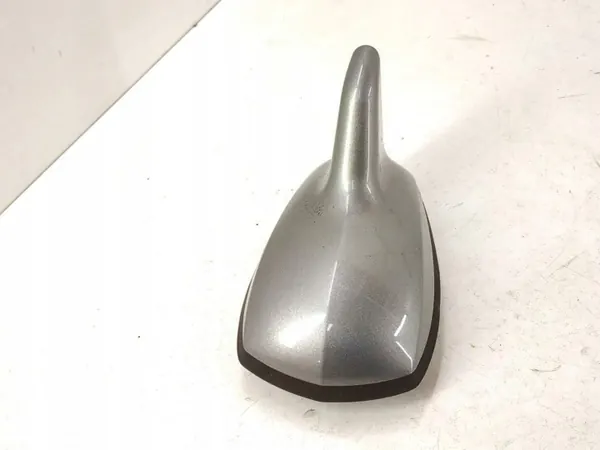 Antena GPS Mercedes E W212 Barbatana OEM A2048208075 image 2