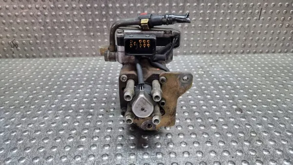 Bomba de inyección S26383138 para Ford Focus MK1 1.8 TDCI image 4
